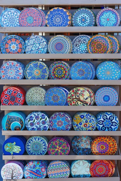Clay Ceramic Plates Multicolored Paintings Shelf Counter Cappadocia Turkey Handmade — Stock Photo, Image