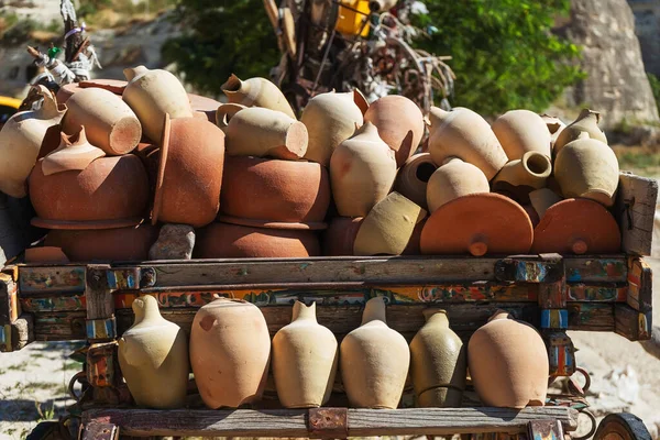 Jarros Barro Vasos Balcão Prateleiras Capadócia Turquia Cerâmica Artesanal Mercado — Fotografia de Stock