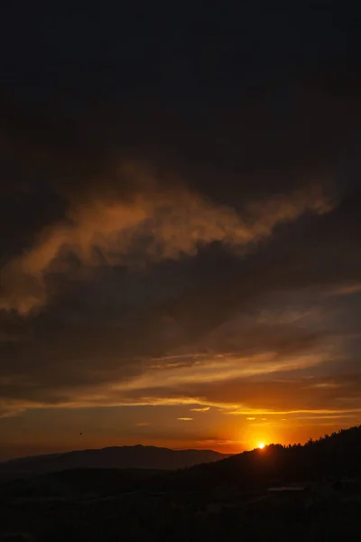 Hermoso Cielo Ardiente Atardecer Las Montañas Turquía Textura Las Nubes — Foto de Stock