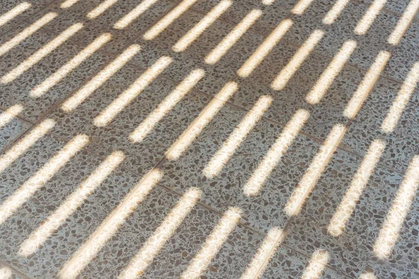 Текстура Линий Солнца Черно Белый Рисунок Дороге Геометрическая Тень Крыши — стоковое фото