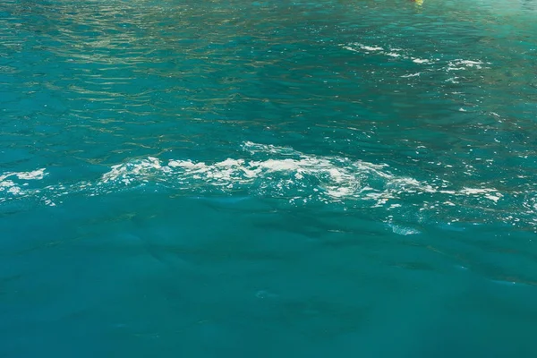 Кристально Чистая Вода Средиземноморского Побережья Голубая Вода Оттенком Зелени Турецком — стоковое фото