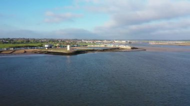 Günbatımında Brightlingsea deniz feneri kulesi, büyüleyici hafif deniz kıyısında özel bir gün, Essex, İngiltere, İngiltere