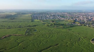 Günbatımında Brightlingsea alanları, Essex, İngiltere, İngiltere