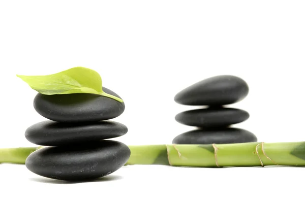 Zen stones and leaf — Stock Photo, Image
