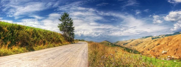 Bergweg — Stockfoto