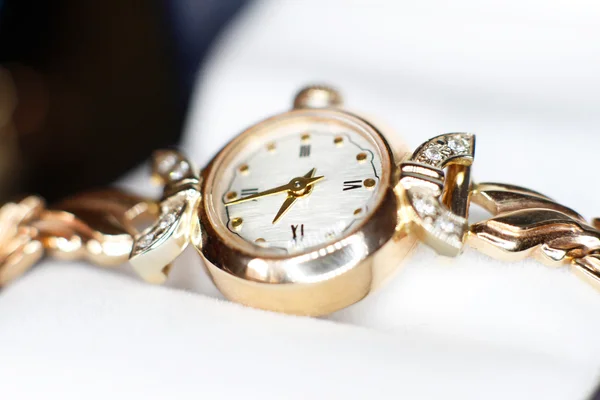 Goldene Uhr — Stockfoto