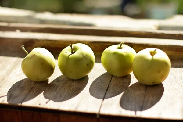 Apples on the window in the village — Stock Photo, Image
