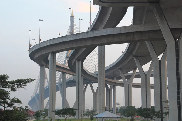 Arquitetura da ponte da estrada — Fotografia de Stock