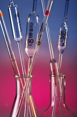 Laboratuar kapkacakları - Pipetler