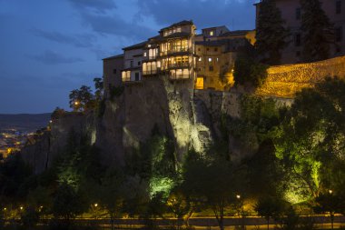 cuenca - İspanya evlerde asılı