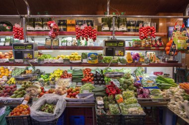 İspanyol bakkal alışveriş - barcelona - İspanya