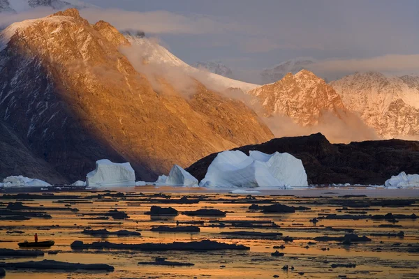 Nordvästra fjord - scoresbysund - Grönland — Stockfoto