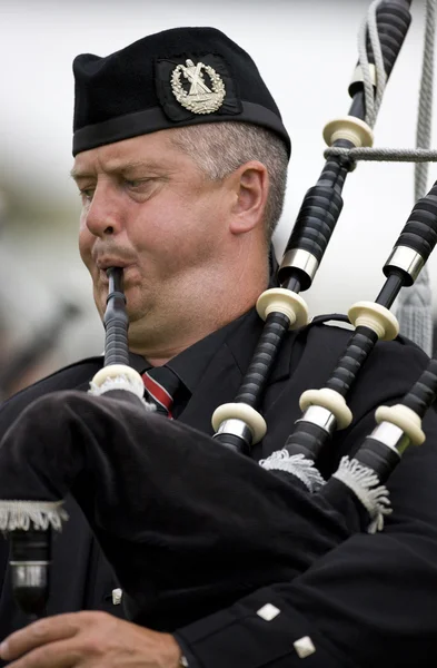 Piper at the Cowal Gathering in Dunoon in Scotland — Stock Photo, Image