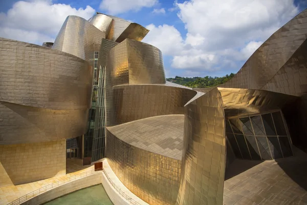 Guggenheim Múzeum - Bilbao - spanyol — Stock Fotó