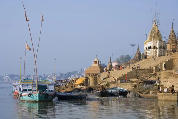 Hinduistické Ghát - řeka Ganga - varanasi - Indie — Stock fotografie