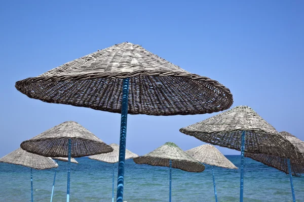 Strand parasols — Stockfoto