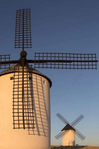 Větrné mlýny - la mancha - Španělsko — Stock fotografie