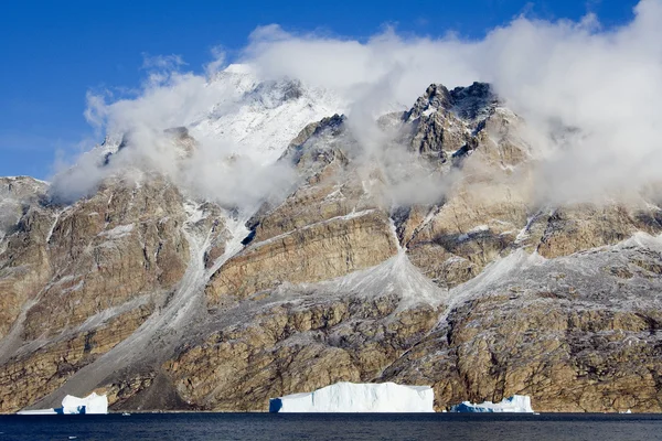 Eisberge - scoresbysund - grönland — Stockfoto