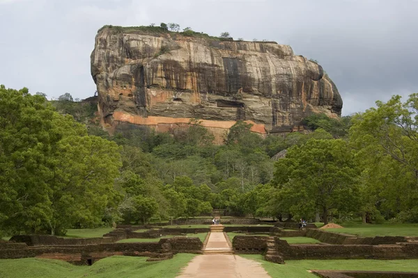 El Fuerte de Roca en Sigiriya en Sri Lanka —  Fotos de Stock