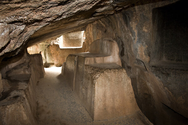 Kenko Cave Temple - Peru