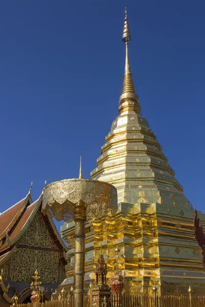Doi suthep buddhistiska tempel - chiang mai - thailand — ストック写真