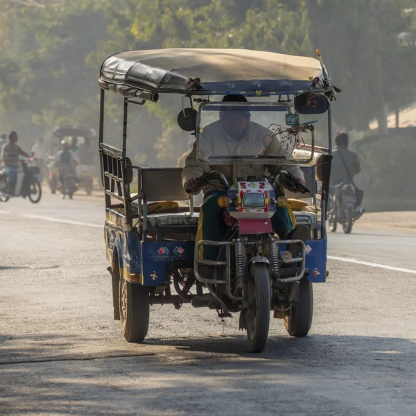 Lokalny transport - myanmar — Zdjęcie stockowe
