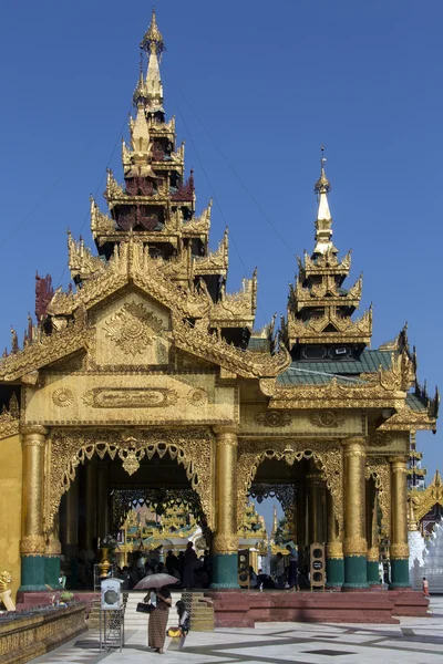 Shwedagon 塔复杂-仰光-缅甸 — 图库照片