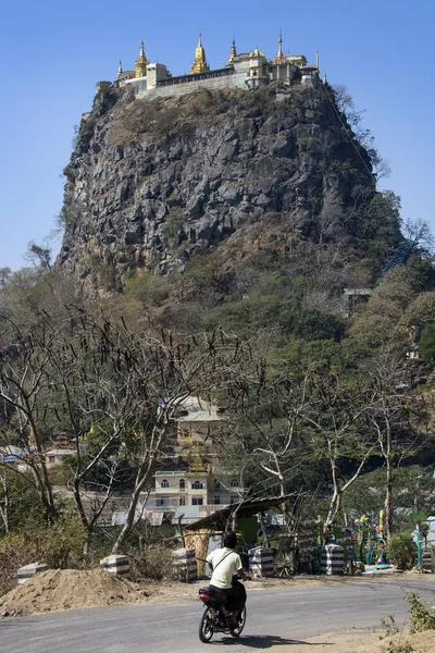 Mount Popa - Myanmar — Stock Photo, Image