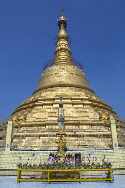 Botatung Pagoda - Yangon - Myanmar — Stok fotoğraf