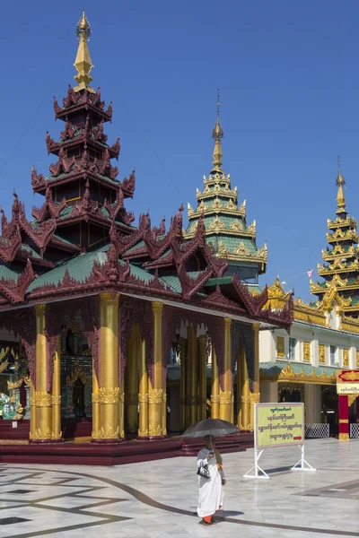 Shwedagon 塔复杂-仰光-缅甸 — 图库照片