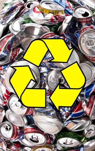 Recycling - Aluminium Drinks Cans — Stock Photo, Image