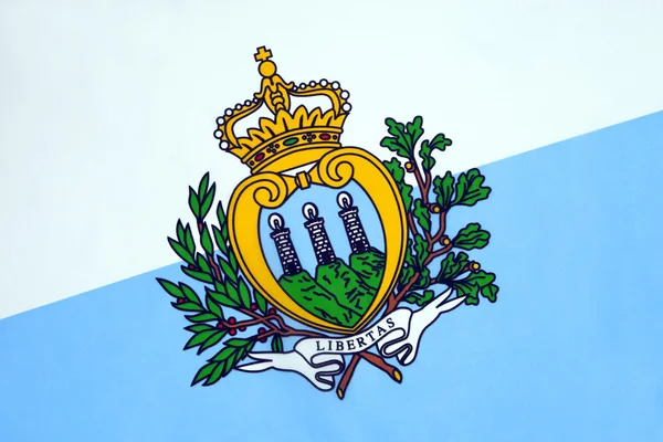 El estado y la bandera de guerra de San Marino — Foto de Stock