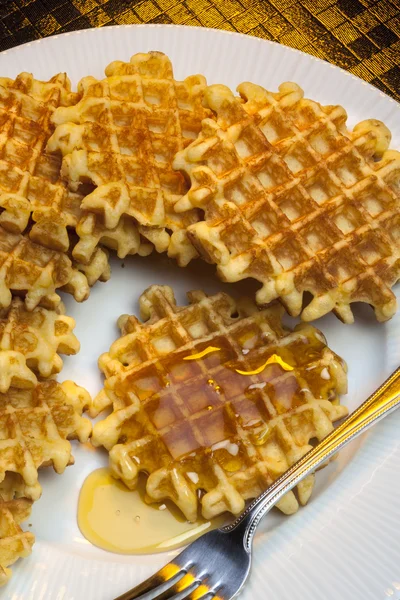 Waffles and Maple Syrup — Stock Photo, Image