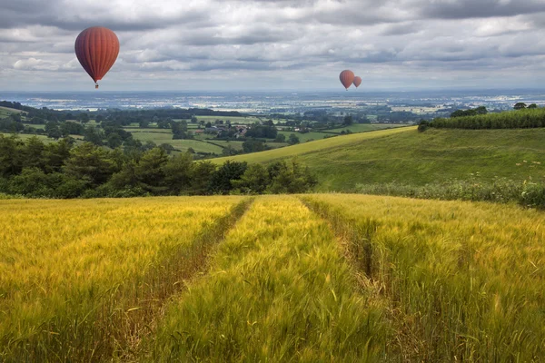 Воздушные шары над Водами Восточного Йоркшира — стоковое фото