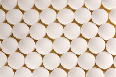 Tıbbi tedavi - Belirli bir dozda ilaç vermek için ilaçlar