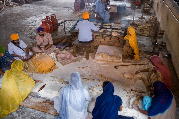 Templo Ouro Amritsar Região Punjab Índia Parte Comunidade Sikh Executar — Fotografia de Stock