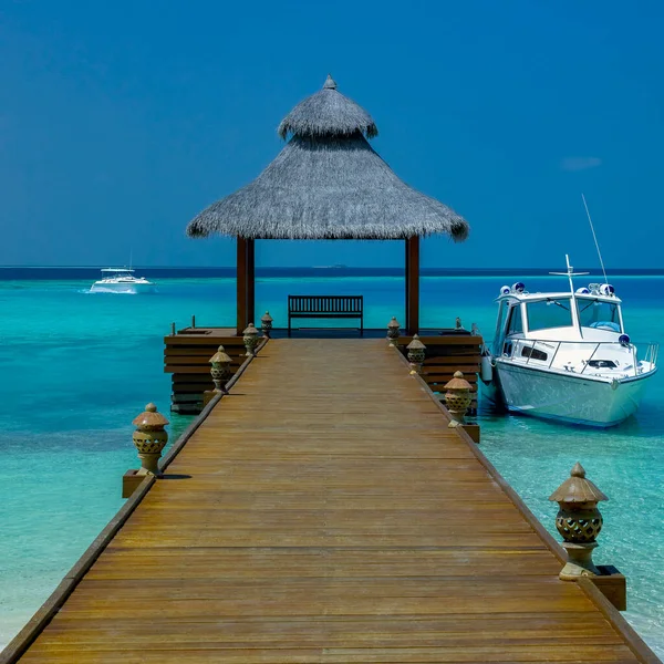 Jetty Lyxig Semesterort Södra Ari Atoll Maldiverna Indiska Oceanen — Stockfoto