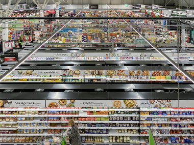 Bir Asda süpermarketinin içi - Birleşik Krallık