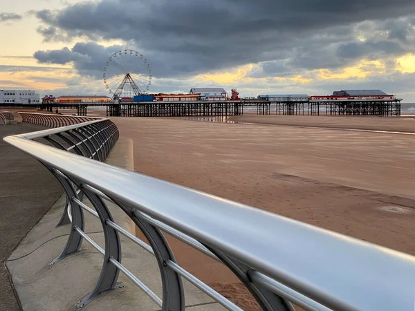 Blackpool Beach Central Pier Blackpool Ngiltere Nin Kuzeybatı Kıyısında Lancashire — Stok fotoğraf