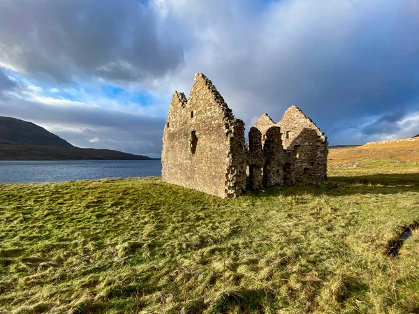 Zřícenina Lairds Domu Století Dům Calda Blízkosti Hradu Ardvreck Loch — Stock fotografie