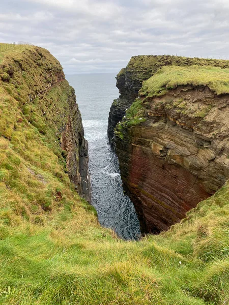 Zeekliffen Bij Duncansby Head Het Meest Noordoostelijke Deel Van Zowel — Stockfoto