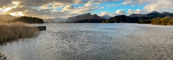 Dawn Sunlight Winter Derwent Water Keswick Lake District Cumbria United — Stock Photo, Image