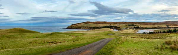 Skoçya Nın Kuzey Kıyısındaki Sutherland Deki Melvich Sahili Giden Yol — Stok fotoğraf