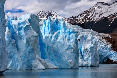 Patagonya 'daki Torres del Paine Ulusal Parkı' nda Gri Buzul, Güney Şili, Güney Amerika.