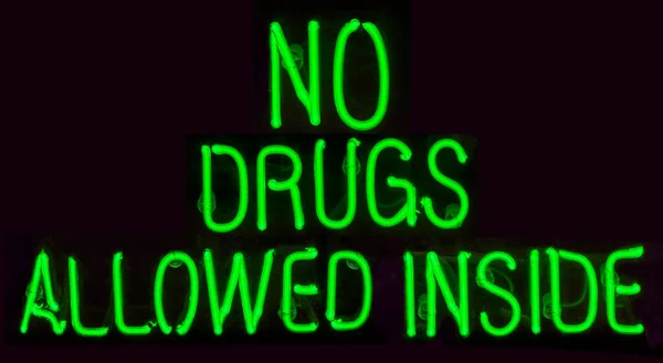 Groene Neon Teken Geen Drugs Toegestaan Binnen — Stockfoto