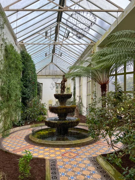 Πηγή Στο Orangery Στο Lyme Park Κοντά Στο Disley Στο — Φωτογραφία Αρχείου