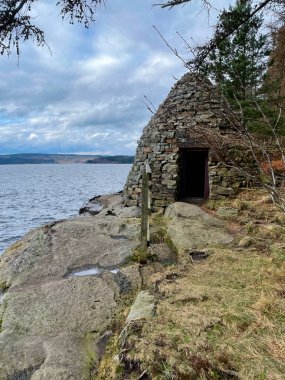  Kuzeydoğu İngiltere 'deki Kielder Su ve Orman Parkı' ndaki Kielder Barajı yakınlarındaki Dalga Odası.., 