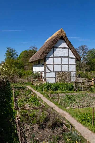 Medieval House Garden Weald Downland Open Air Museum West Sussex — Stock Fotó