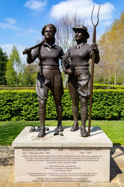 Womans Land Army Womans Timber Corps Memorial National Memorial Arboretum — Zdjęcie stockowe