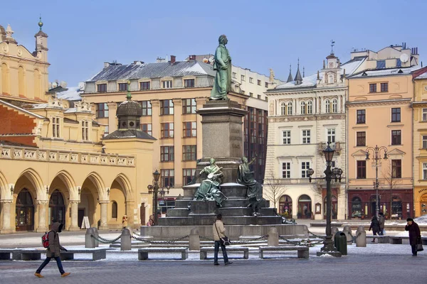 Pomnik Adama Mickiewicza Przez Sukiennice Rynku Głównym Rynek Glowny Starej — Zdjęcie stockowe